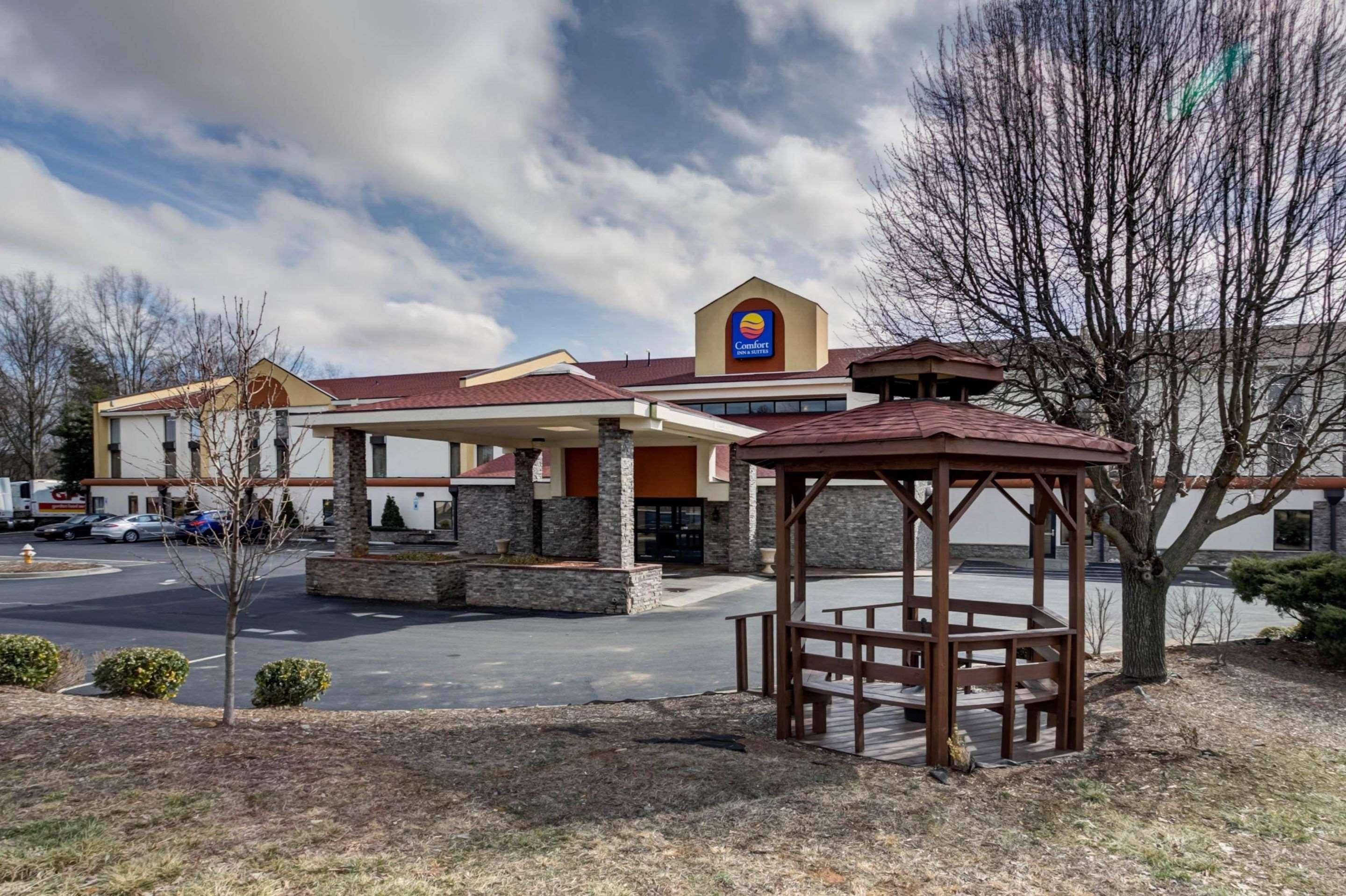 Comfort Inn & Suites Statesville - Mooresville Exterior photo